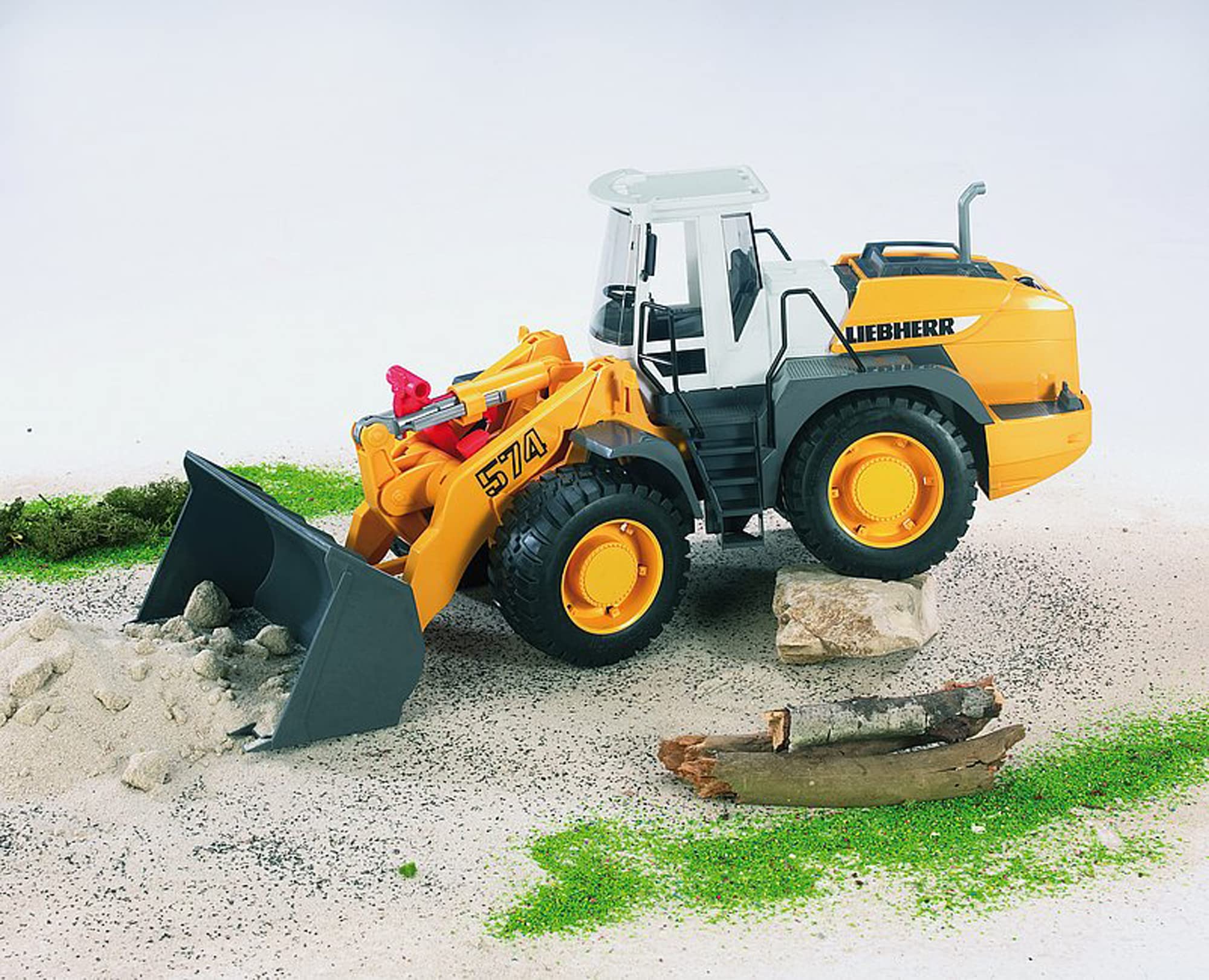 Bruder 02430 Liebherr Articulated Road Loader L 574 Toys Vehicle - Image 6