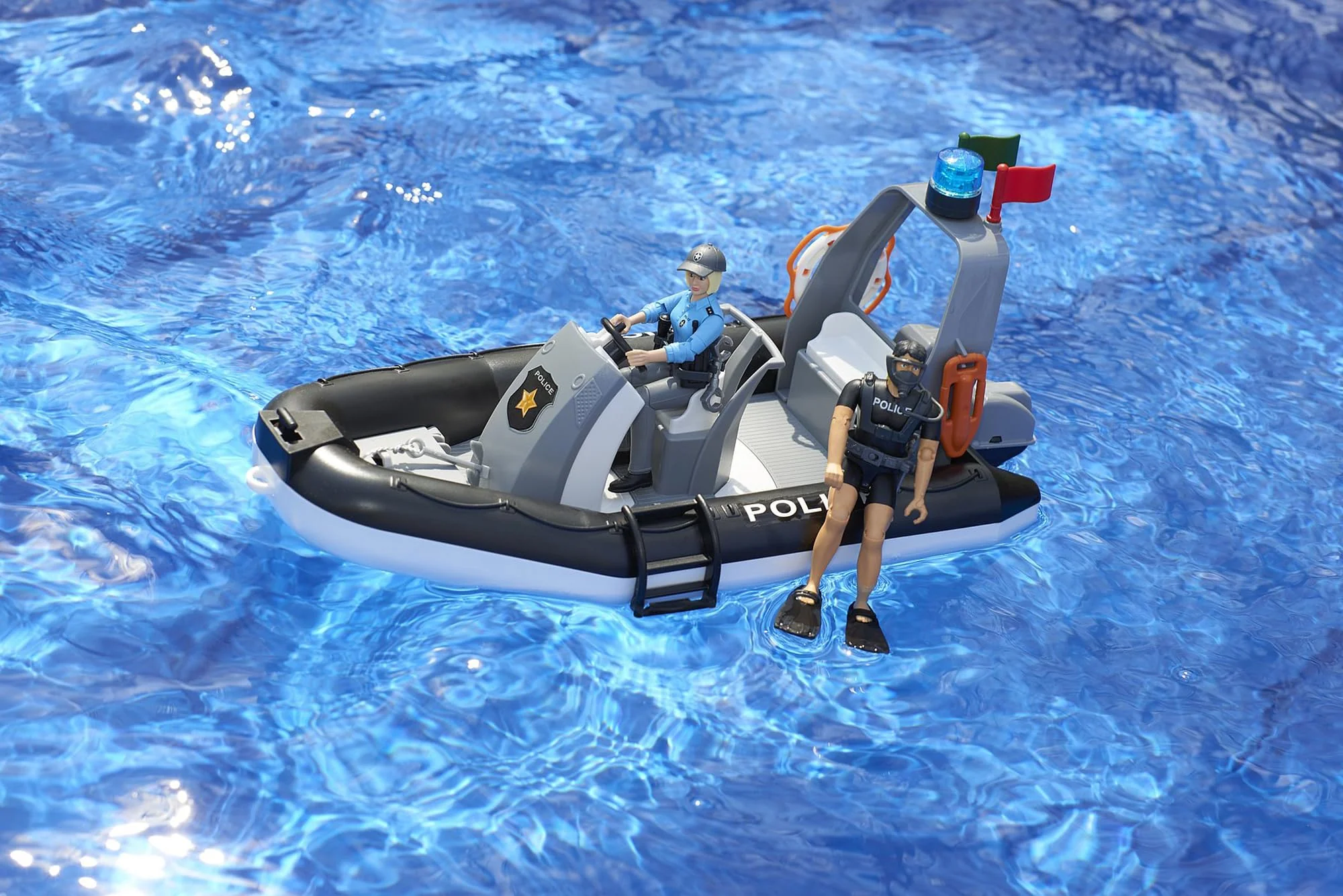 Bruder RAM 2500 Police Pickup with L + S Module Trailer, Boat and 2 Figures - Image 2