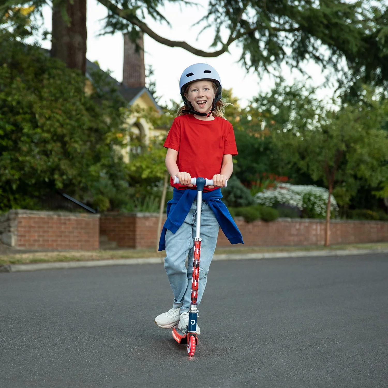 Jetson Marvel Spider-Man 2-Wheel Light-Up Kids Kick Scooter, LED Lights on Handlebar, Stem, Wheels & Deck, Adjustable Handlebar, Rear Brake, Lightweight, Easy-Fold Mechanism, Ages 5+, JSPMN-2KIK - Image 5