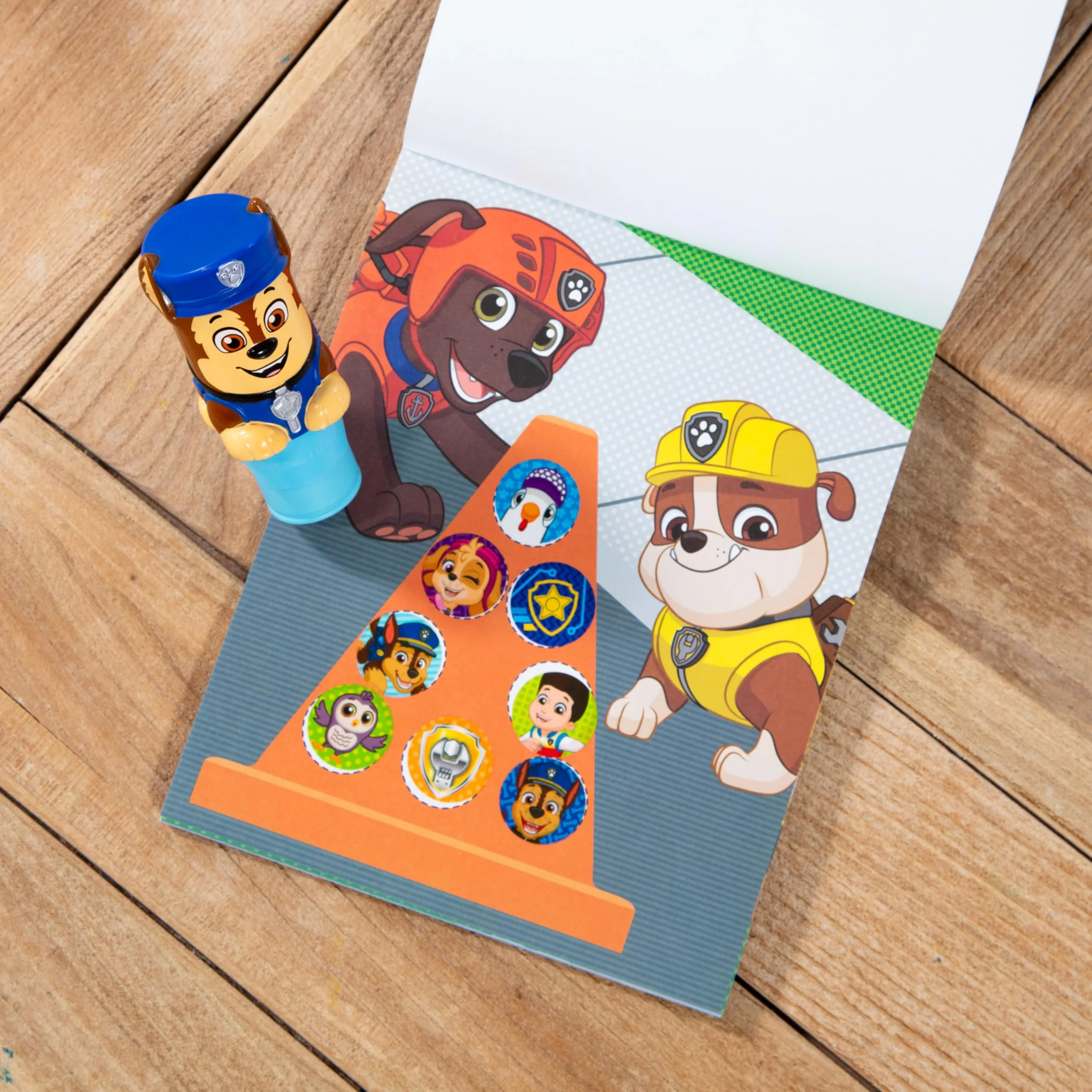 Melissa & Doug Sticker Wow!™ 24-Page Activity Pad and Sticker Stamper, 300 Stickers, Arts and Crafts Fidget Toy Collectible Character – PAW Patrol Chase - FSC Certified - Image 2