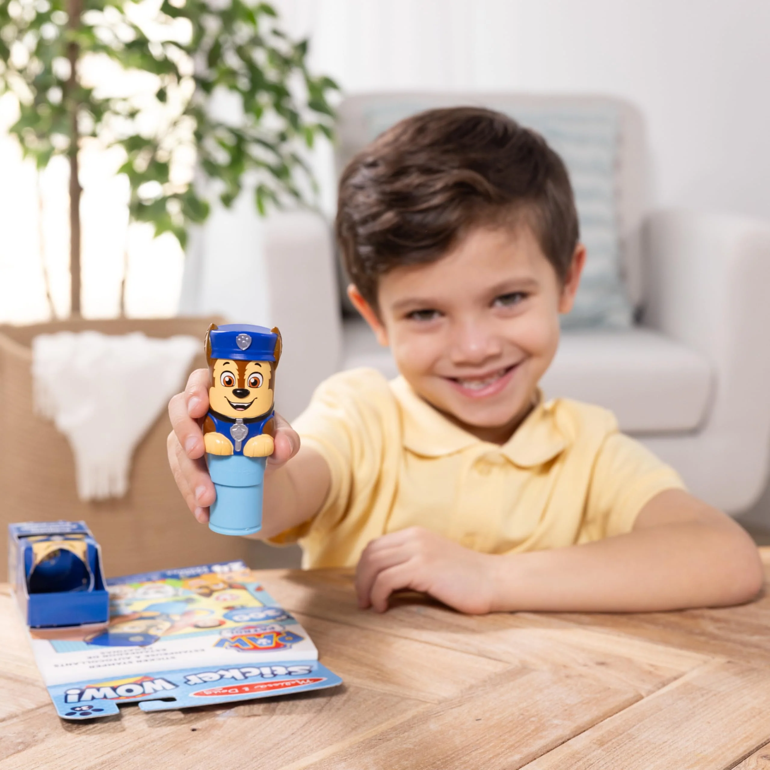 Melissa & Doug Sticker Wow!™ 24-Page Activity Pad and Sticker Stamper, 300 Stickers, Arts and Crafts Fidget Toy Collectible Character – PAW Patrol Chase - FSC Certified - Image 6