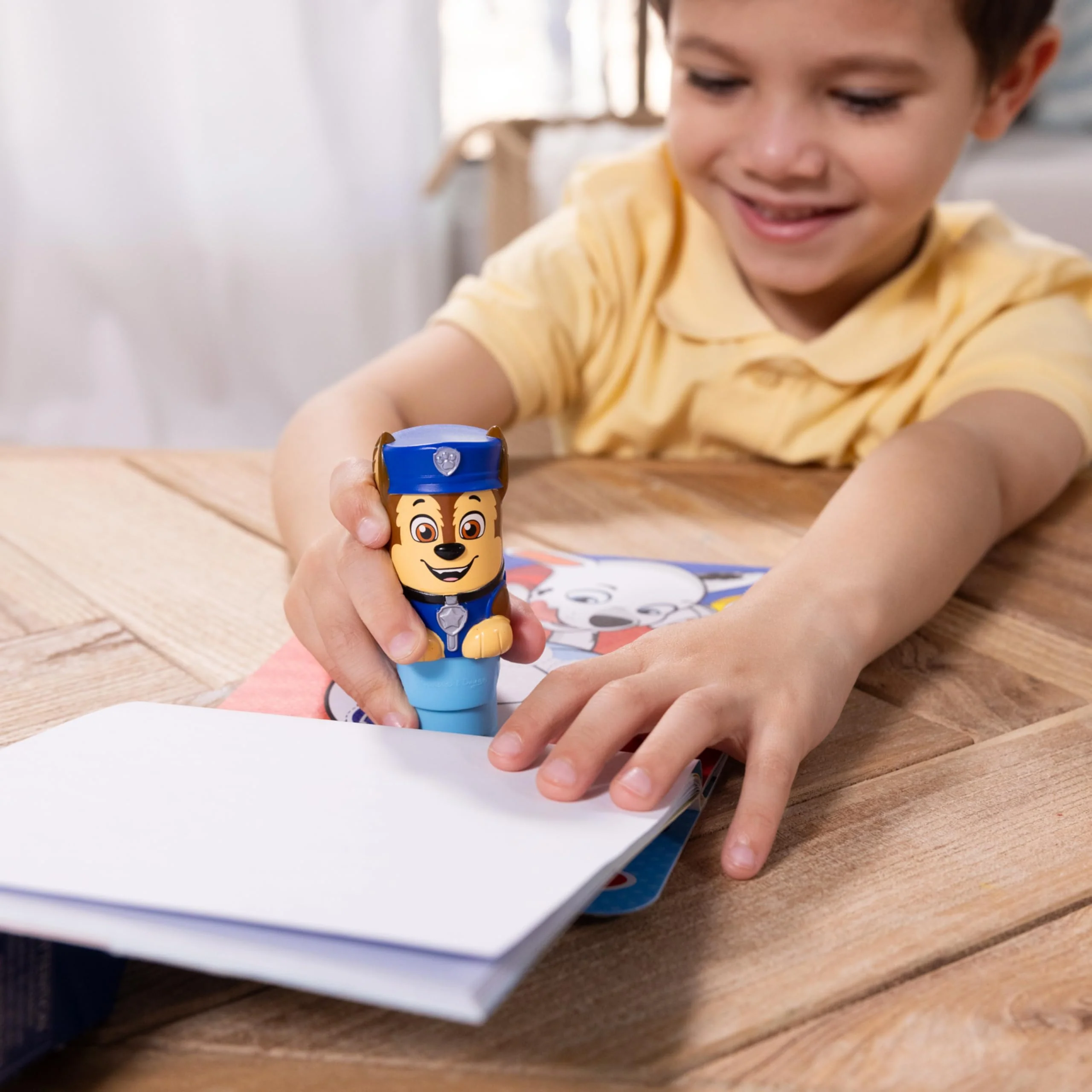Melissa & Doug Sticker Wow!™ 24-Page Activity Pad and Sticker Stamper, 300 Stickers, Arts and Crafts Fidget Toy Collectible Character – PAW Patrol Chase - FSC Certified - Image 9