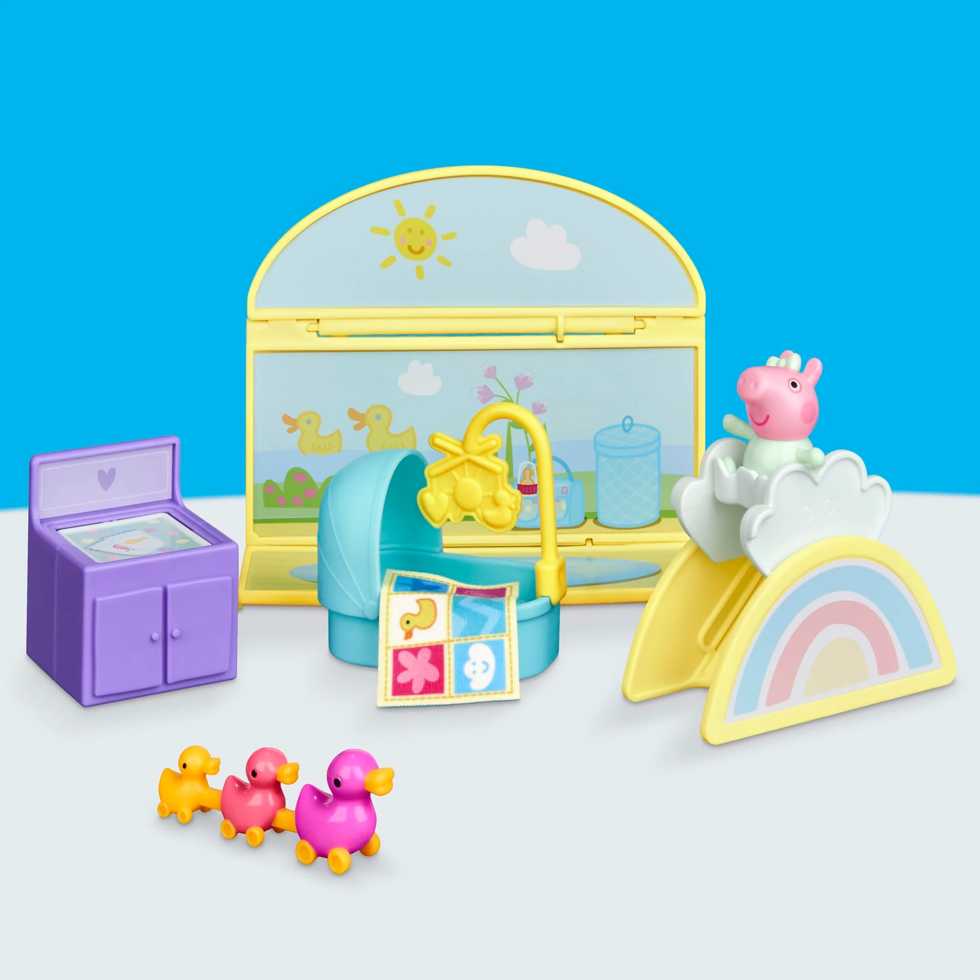 Peppa Pig Evie's Nursery Set with 1 Figure and 7 Accessories, Works with Peppa's Big Family House Playset, Preschool Toys for Girls and Boys 3+ - Image 7