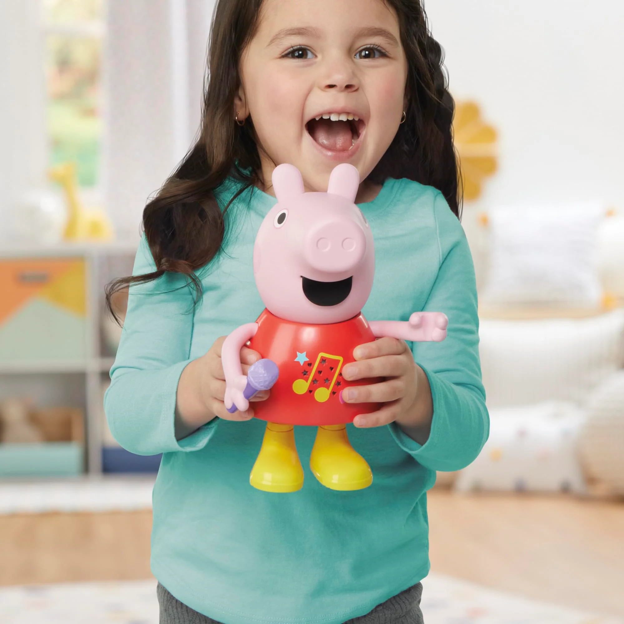 PEPPA PIG Talk & Sing Peppa Doll, Musical Toy with 50+ Sounds, Phrases, and Songs, Preschool Toys, Kids, Ages 3+ - Image 7