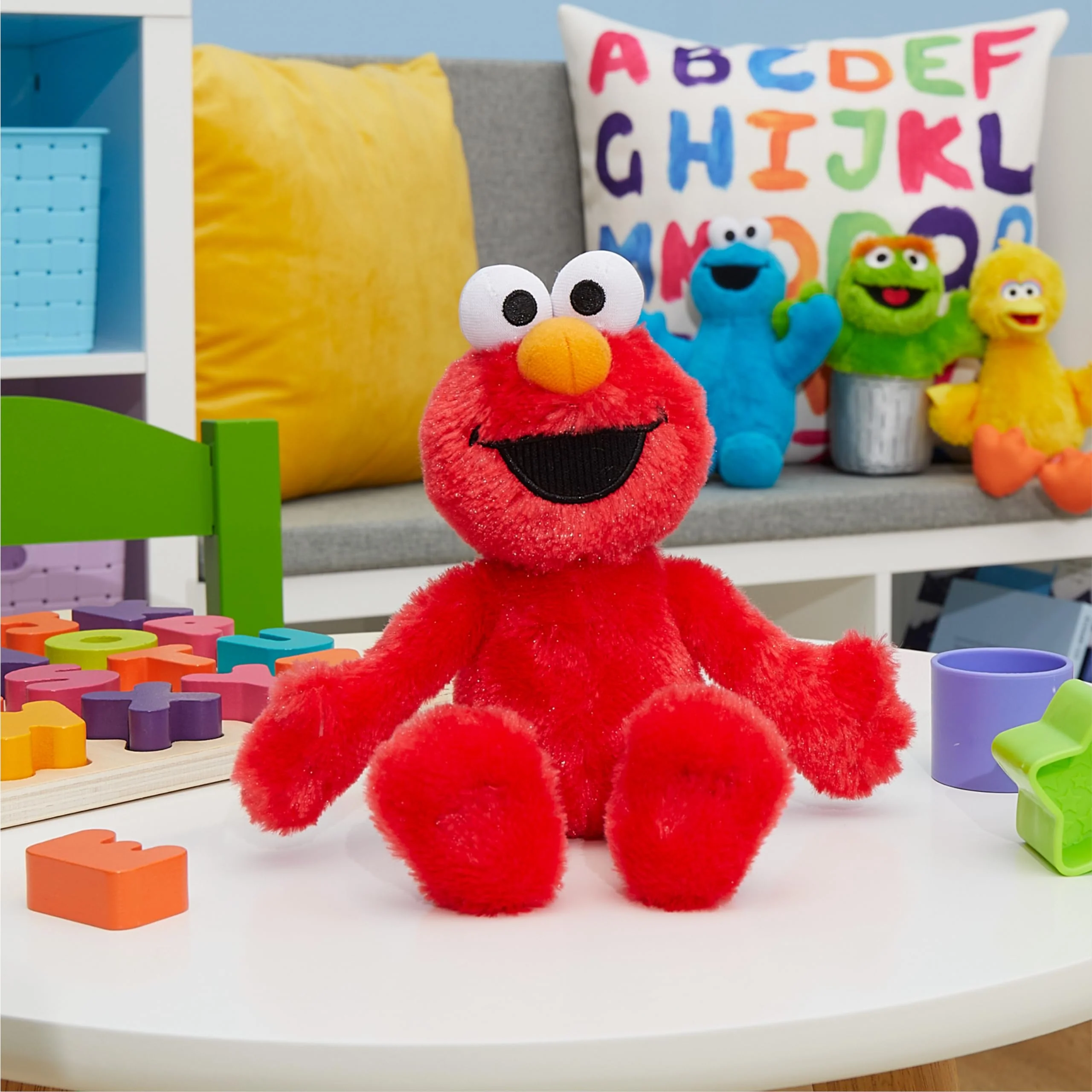 Sesame Street Friends 8-inch Elmo Sustainable Plush Stuffed Animal, Kids Toys for Ages 18 Month by Just Play - Image 3